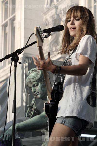 PLASTISCINES - 2010-08-06 - PARIS - Parvis de l'Hotel de Ville - 